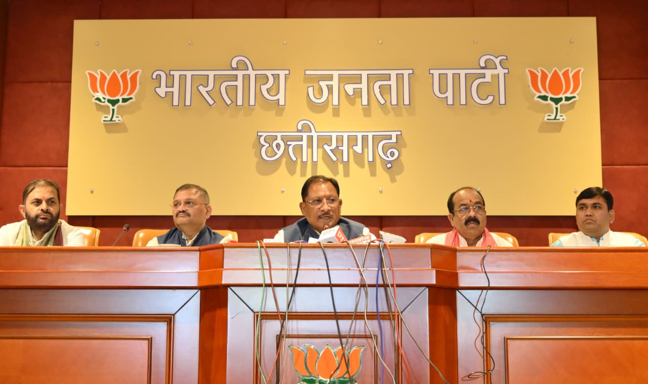 Chhattisgarh Politics: राहुल गांधी को चुनाव आयोग और देश से भी माफी मांगनी  चाहिए : मुख्यमंत्री साय बताया निराधार