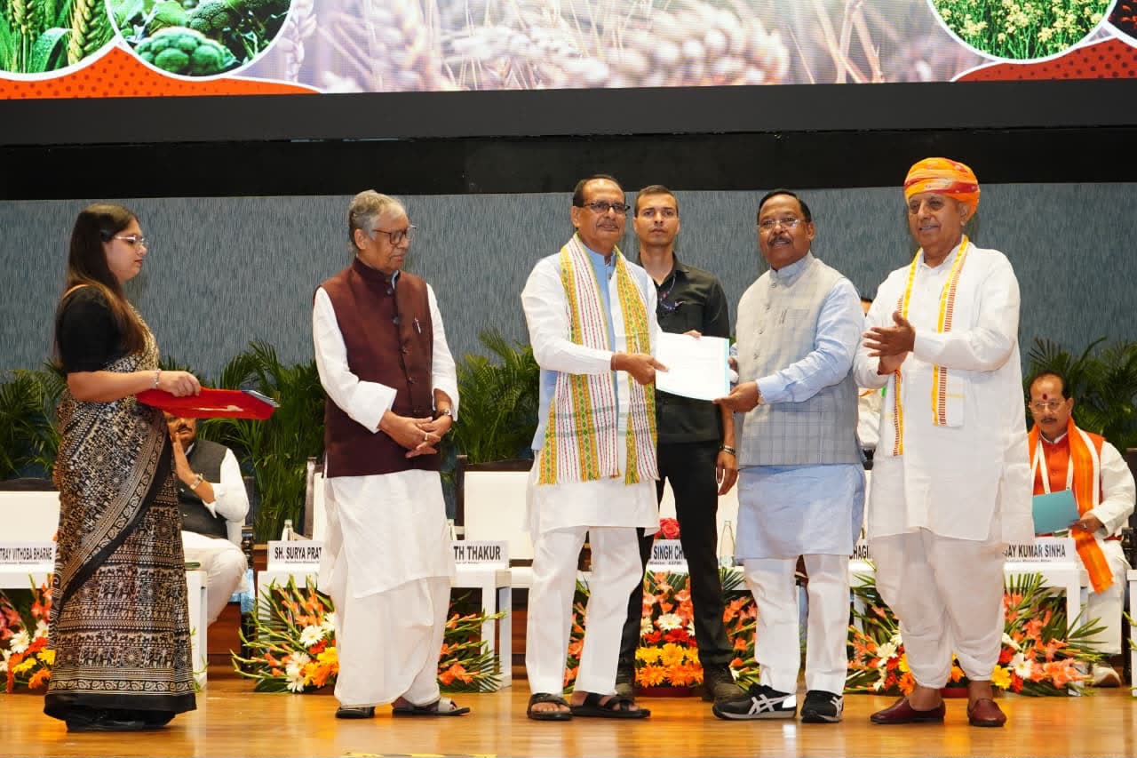 CG Agriculture News: राष्ट्रीय कृषि सम्मेलन में रामविचार नेताम शामिल, छत्तीसगढ़ को 182 करोड़ रुपये की राशि आवंटित