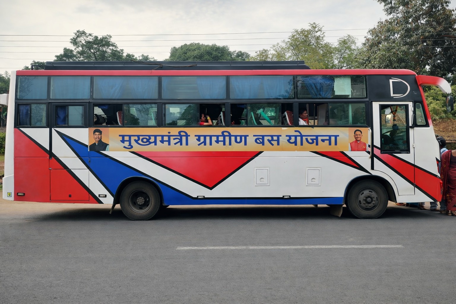 Chhattisgarh Rural Bus Scheme: एक साल में 850 गांवों तक पहुंची नियमित बस सेवा, 107 बसों ने तय किए 24 लाख किमी