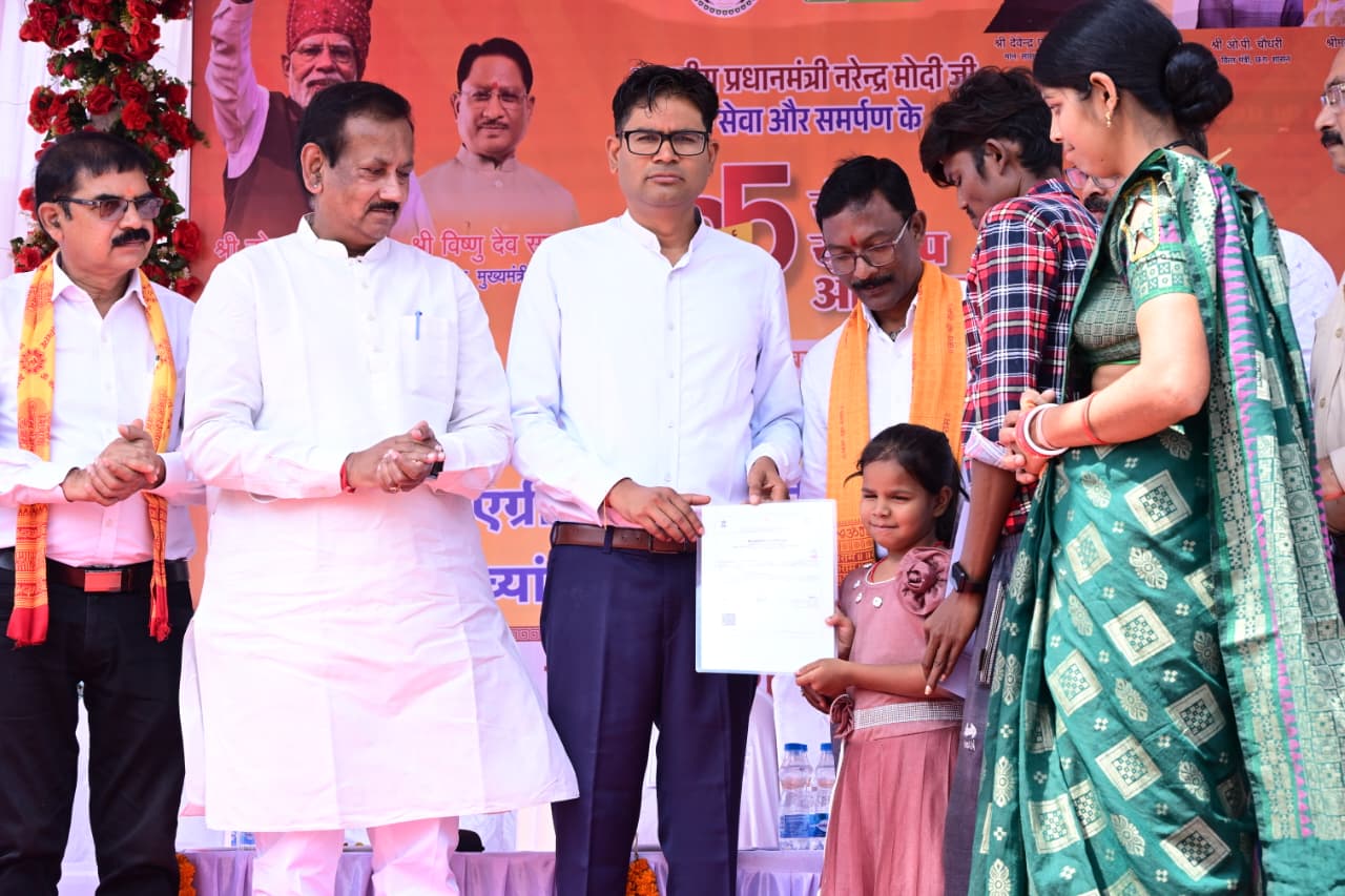 ‘सेवा मेरा योगदान’: वित्त मंत्री ओ.पी. चौधरी ने 350 दिव्यांगजनों को वितरित किए सहायक उपकरण