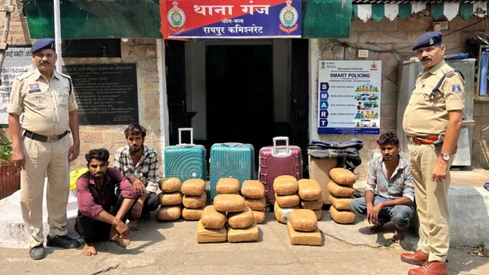 Raipur Ganja Seizure: 24 घंटे में 1.27 क्विंटल गांजा जब्त, 64 लाख की खेप के साथ 6 पकड़े गए