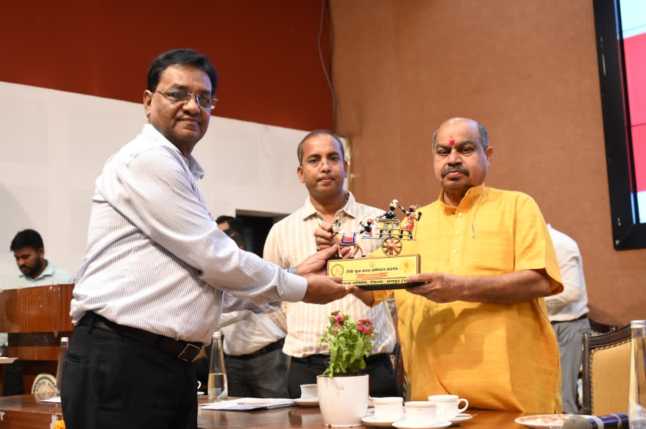 Raipur TB Awareness Campaign: टीबी के खिलाफ जनजागरूकता अभियान को मजबूती, ‘जोश टीम’ के शुभारंभ में शामिल हुए विधायक पुरन्दर मिश्रा