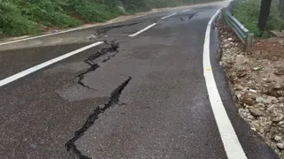 उद्घाटन से पहले ही रायपुर-विशाखापत्तनम भारतमाला हाईवे में पड़ी दरारें, गुणवत्ता पर उठे सवाल; NHAI ने शुरू की जांच