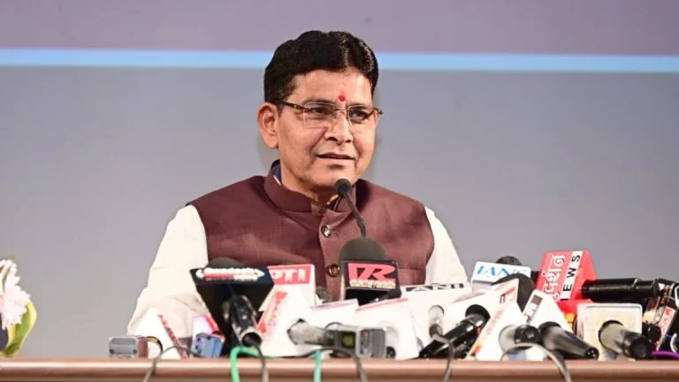 CG News: चक्रवात अर्नब से फसलों को नुकसान पर मंत्री टंकराम वर्मा का बड़ा बयान, कहा- अनावरी रिपोर्ट के आधार पर किसानों को मिलेगा मुआवजा