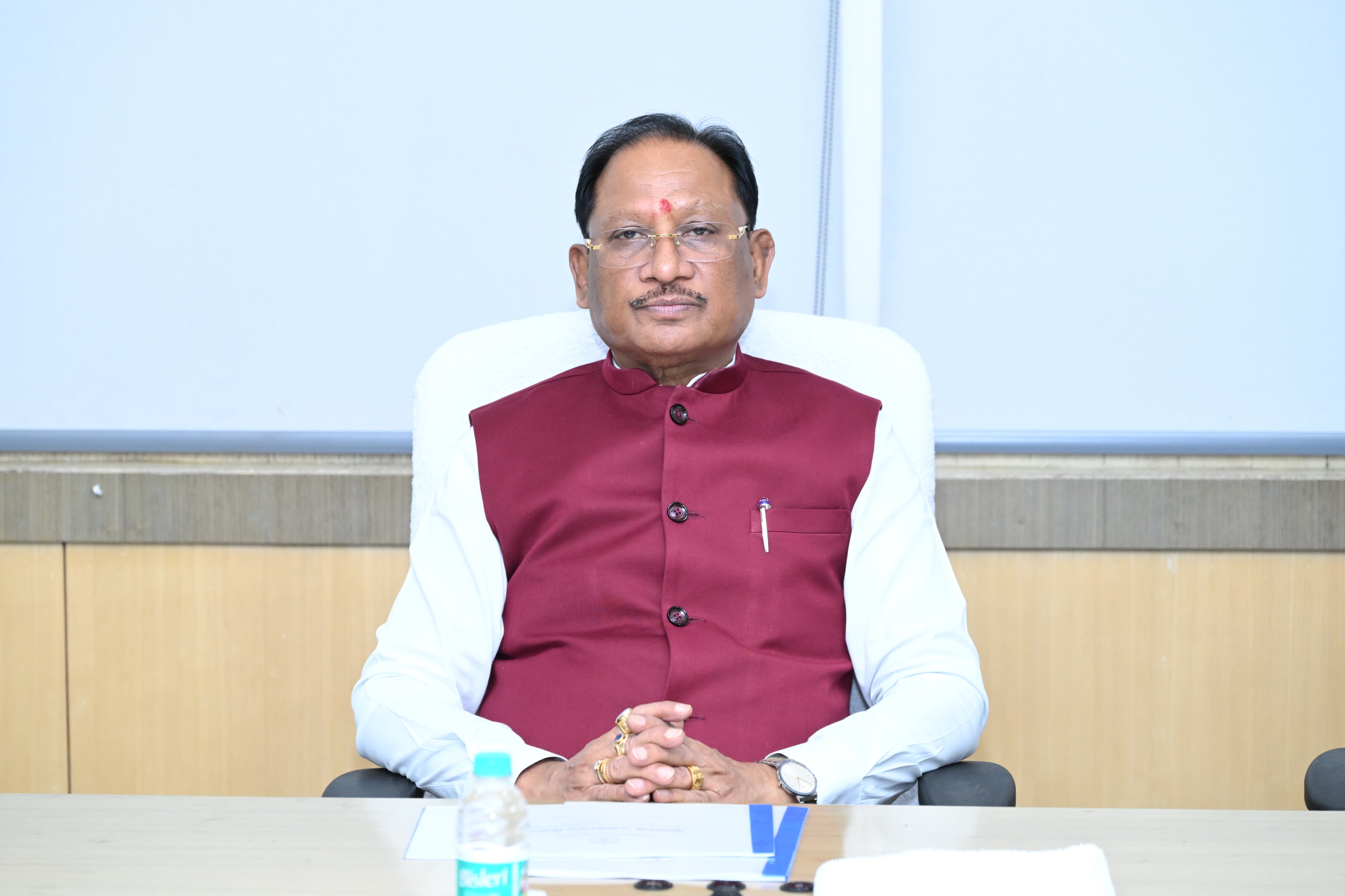 Chhattisgarh Foundation Day 2026 : छत्तीसगढ़ राज्य स्थापना दिवस पर सीएम विष्णु देव साय ने दी प्रदेशवासियों को बधाई, लाल आतंक से मुक्ति के बाद नए युग में प्रवेश कर रहा प्रदेश